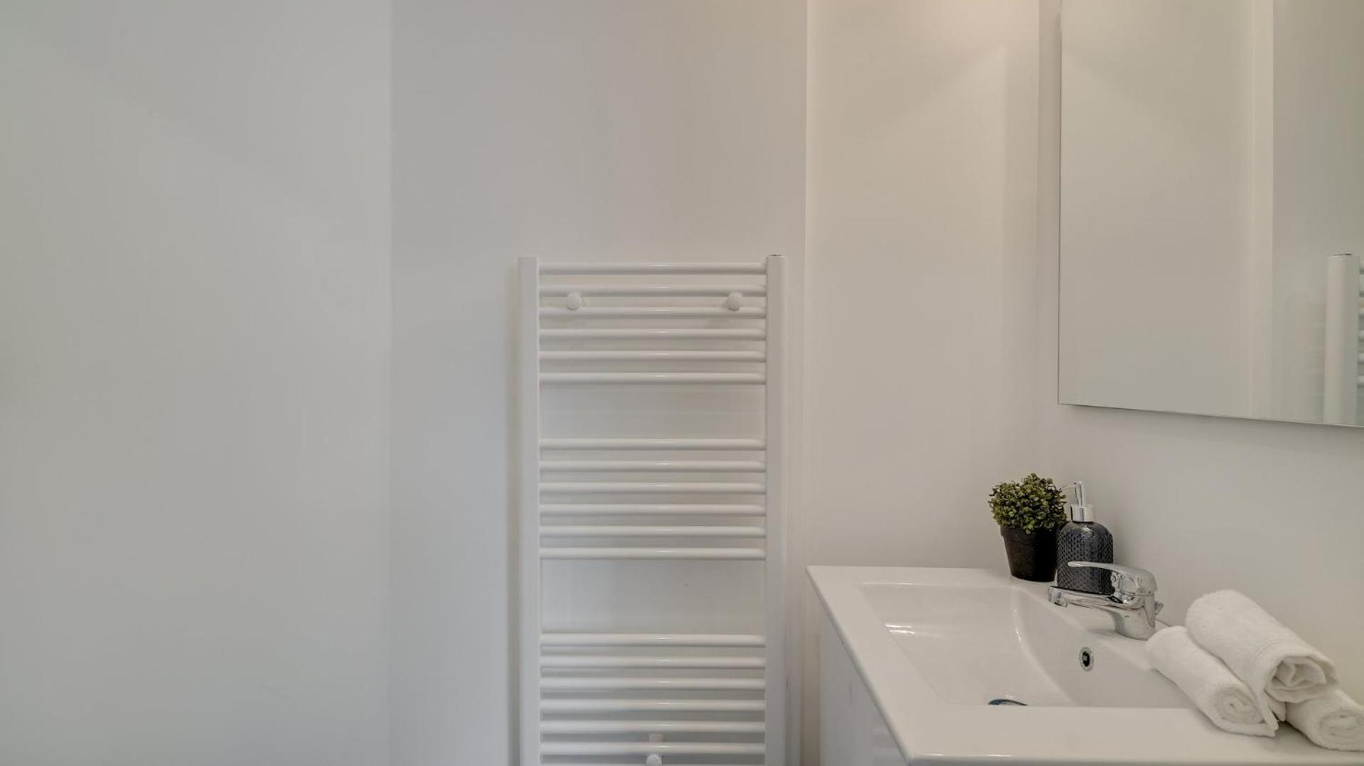 144 Suite Bebesse - Superbe Appartement A Paris Exterior foto